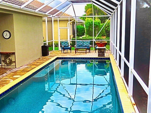 Foto del edificio - FURNISHED 3/2 & HEATED POOL -   RENTAL IN ROSEDALE COUNTRY CLUB!!