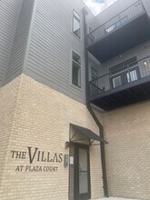 Building Photo - 1305 Plaza Court