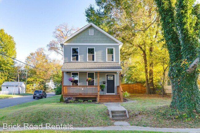 Building Photo - 3 br, 2.5 bath House - 2100 Halifax Ave.