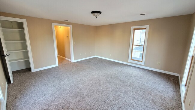 Sala de estar - 502 E Vine St