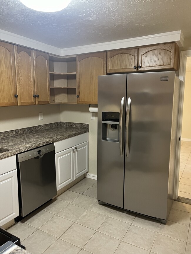 Kitchen View 1 - 6950 SE 122nd Dr House