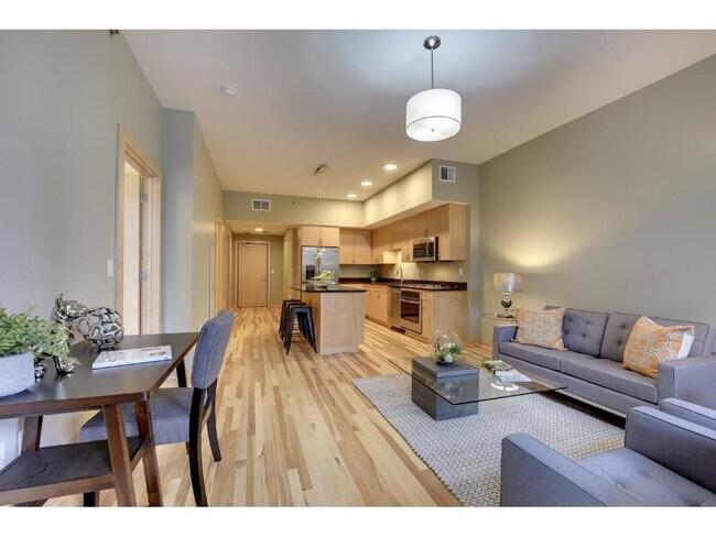 Foto del edificio - 740 Portland Ave S