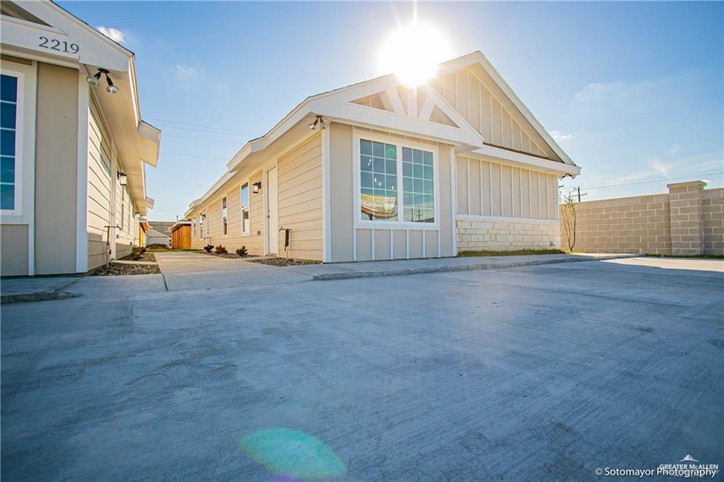 Foto principal - 2211 Northridge Ave