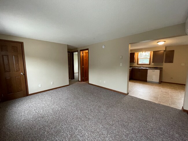 Foto del edificio - 1214 Gilmore Ave