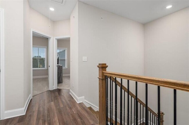 Building Photo - 2641 Blackburn Ct SE