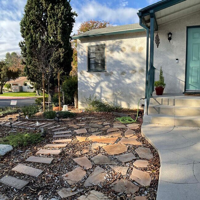 Acceso sin llave con cámara de seguridad - 4717 Druid St