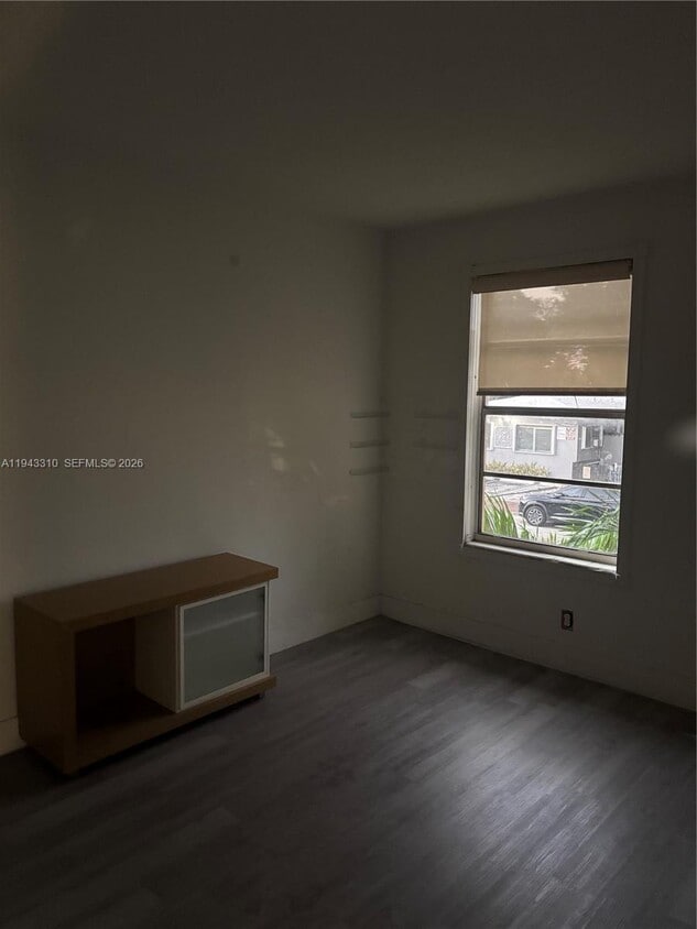 Foto del edificio - 1320 SW 6th St