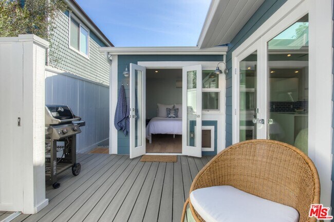 Foto del edificio - Bicknell Bungalows