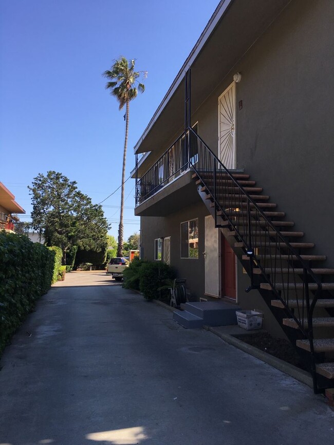 Building Photo - 12946 Walsh Ave