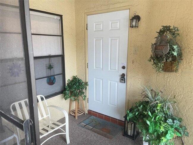 Building Photo - 1715 Atrium Dr