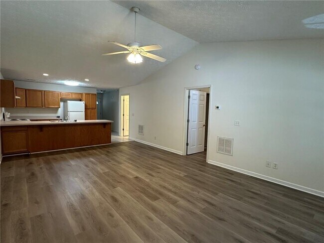 Foto del edificio - 3985 Hidden Hollow Dr