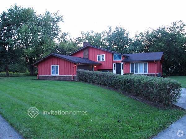 Building Photo - 4913 Lakeshore Dr