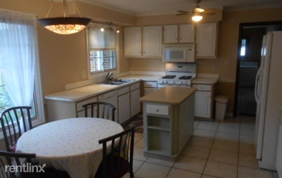 Building Photo - 5113 Hertford Dr
