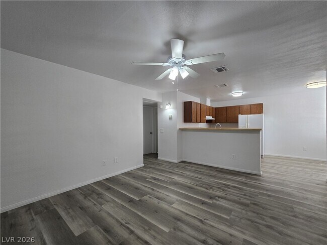 Foto del edificio - 2742 Alicialynn Way