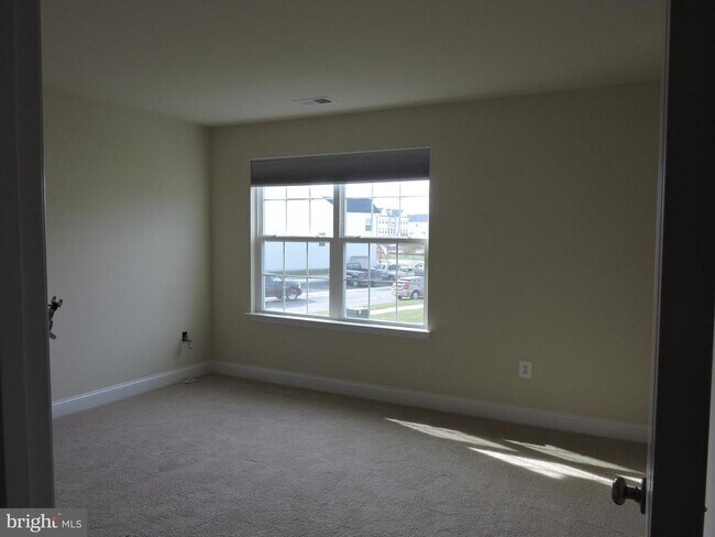 Building Photo - 20479 Asheville Dr