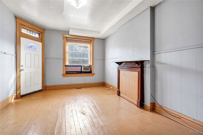 Building Photo - 2207 Angelica St