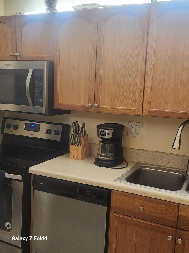 Building Photo - 7831 S Colony Cir