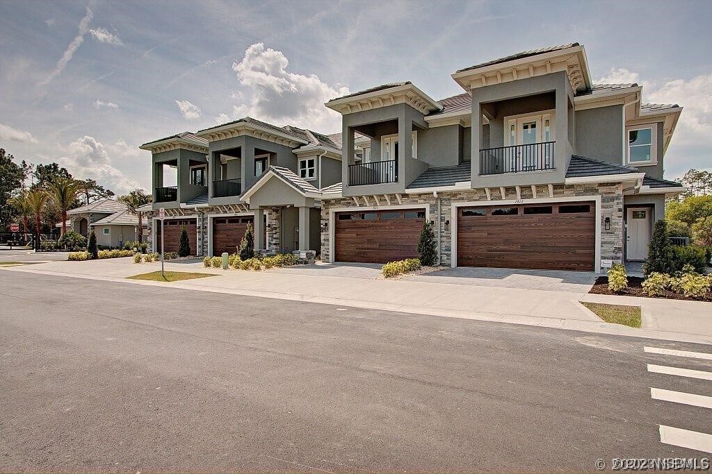 Primary Photo - 2820 Isles Way