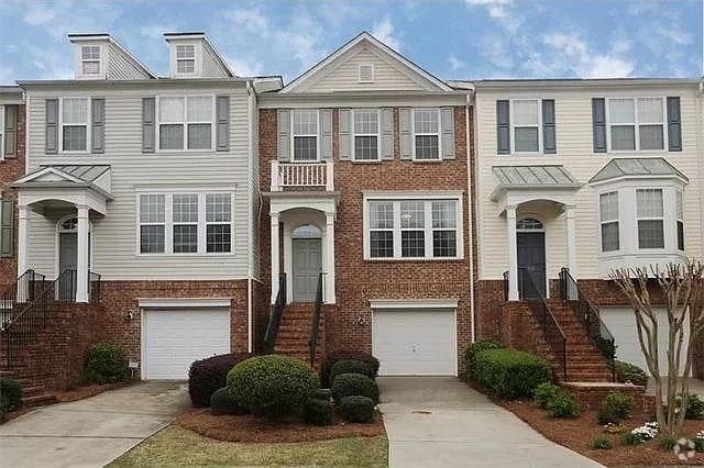 Building Photo - 1320 Thornborough Dr