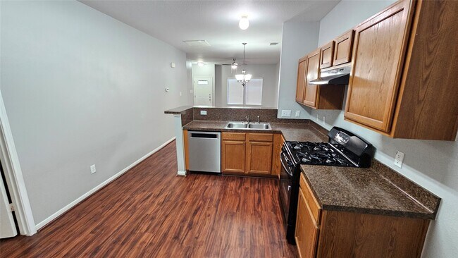 Foto del edificio - 4014 Mossy Pl Ln