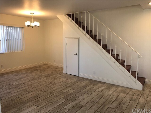 Building Photo - 607 Jasmine Ave