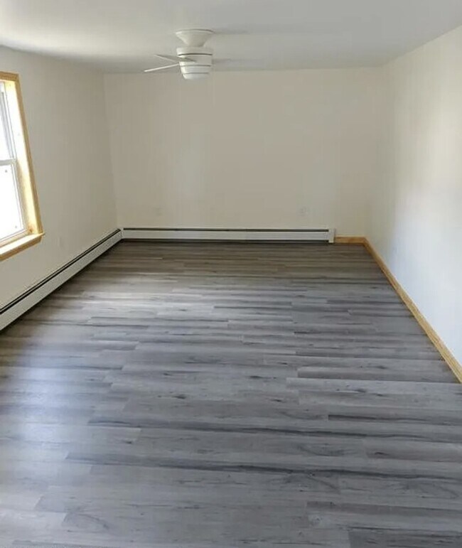 Building Photo - 8840 PA-405