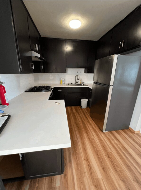 Foto del edificio - 2409 Pattiglen Ave