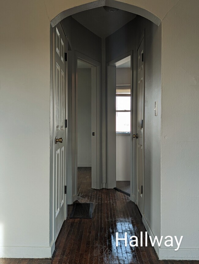 Foto del edificio - 407 E 6th St