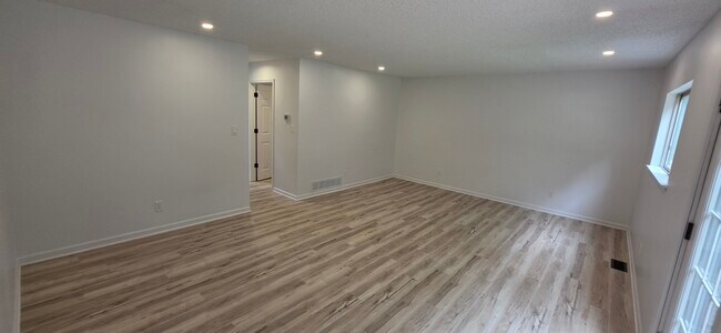 Foto del edificio - 615 S 13th St