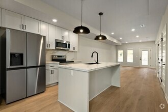 Building Photo - 263 Persimmon Rd