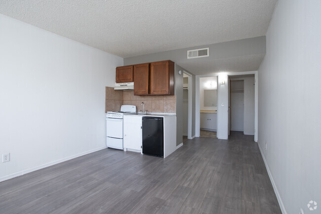 Studio, 1BA - 300SF - Del Rey Apartments