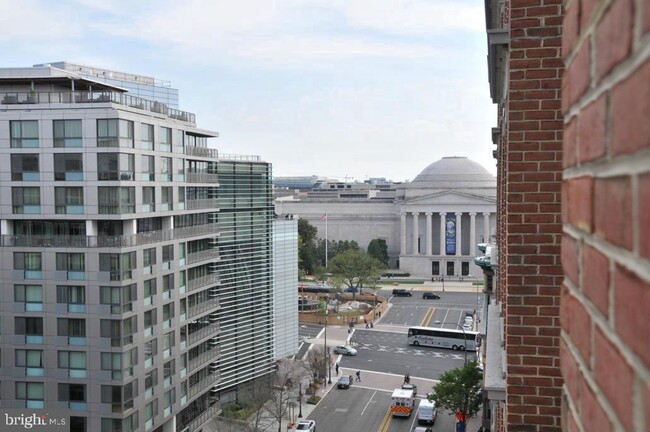 Foto del edificio - 601 Pennsylvania Ave NW