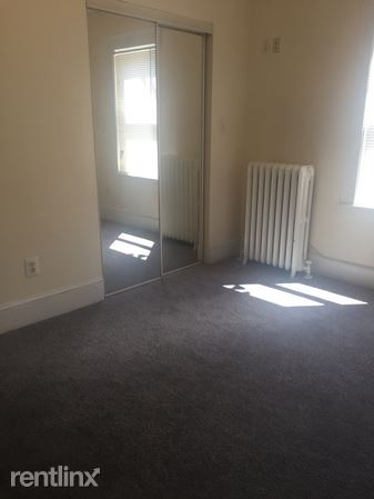 Building Photo - 530 Weld St