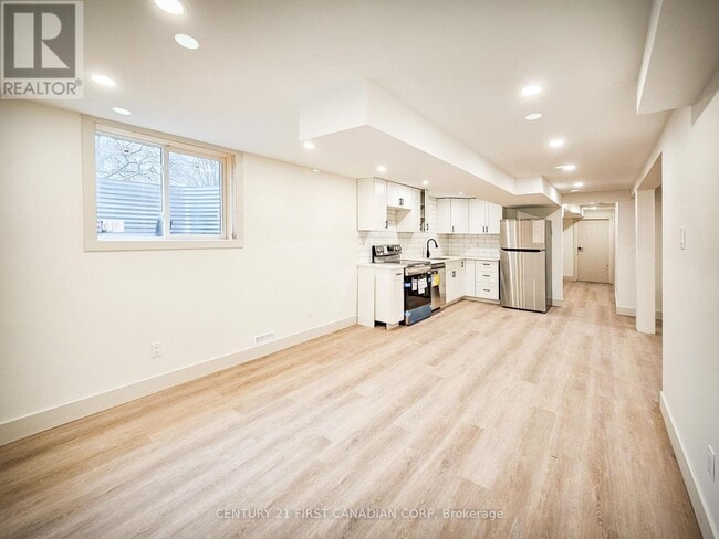 Building Photo - 29 Ford Crescent