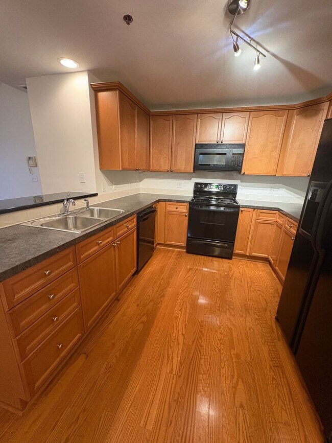 Foto del edificio - 4732 Tatton Park Cir