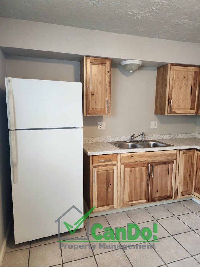 Building Photo - Now Available! Remodeled 2 bedroom, 1 bath...