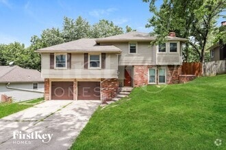 Building Photo - 5813 NW Aspen Ln