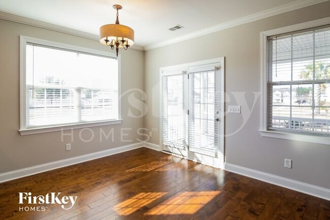 Building Photo - 412 Topcrest Ln