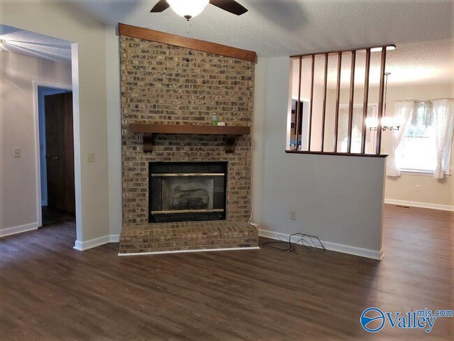 Building Photo - 132 Raleigh Way