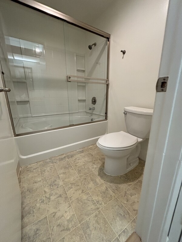 Foto del edificio - 11818 Courtleigh Dr