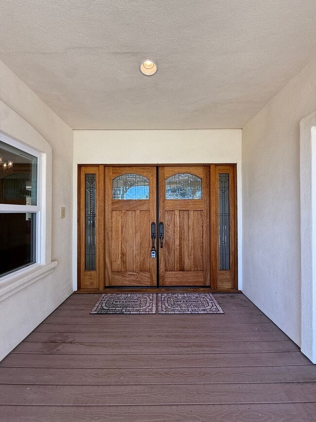 Building Photo - Beautiful Orcutt Custom Home in Solomon Estates on Approx One Acre