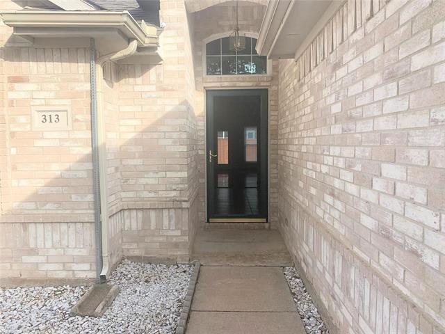 Foto del edificio - 313 Foreston Dr