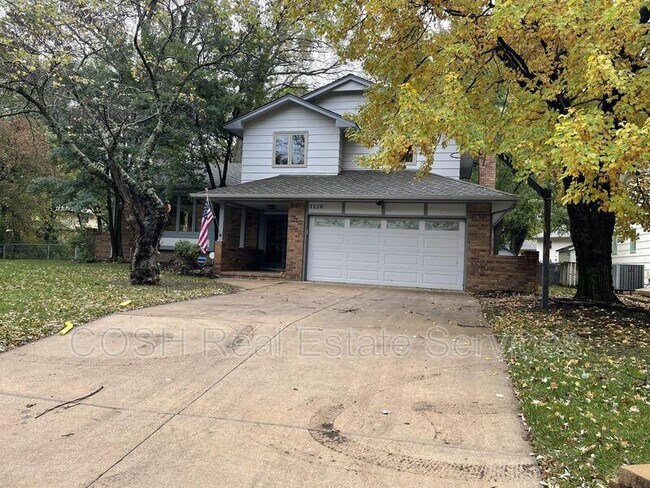 Foto del edificio - 1120 E James St