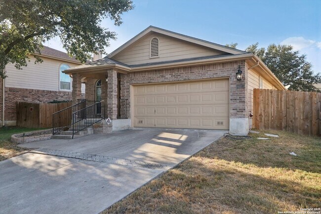 Foto del edificio - 4119 Chinkapin Oak