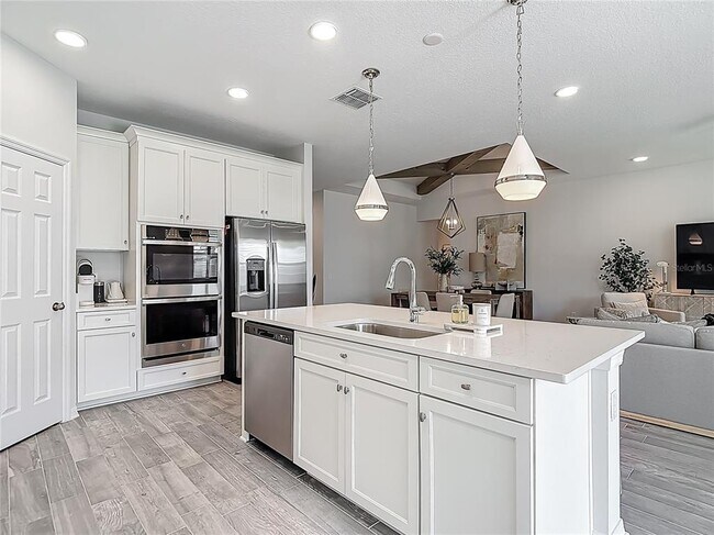 Building Photo - 32544 Sapna Chime Dr