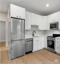 Building Photo - 1576 Cambridge St