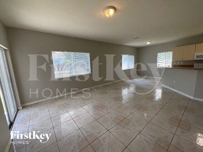 Foto del edificio - 10732 SW 228th Terrace
