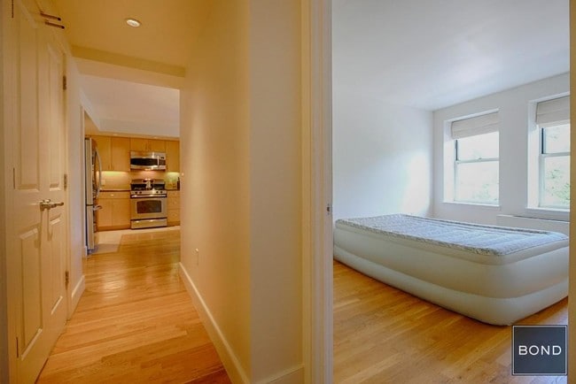 Building Photo - 362 Saint Nicholas Ave