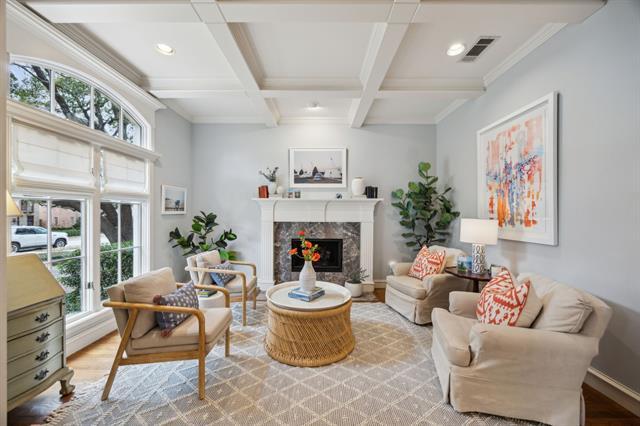 Foto del edificio - 2704 Westminster Ave