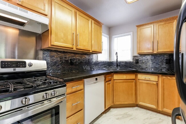 Foto del edificio - 3025 St Paul St